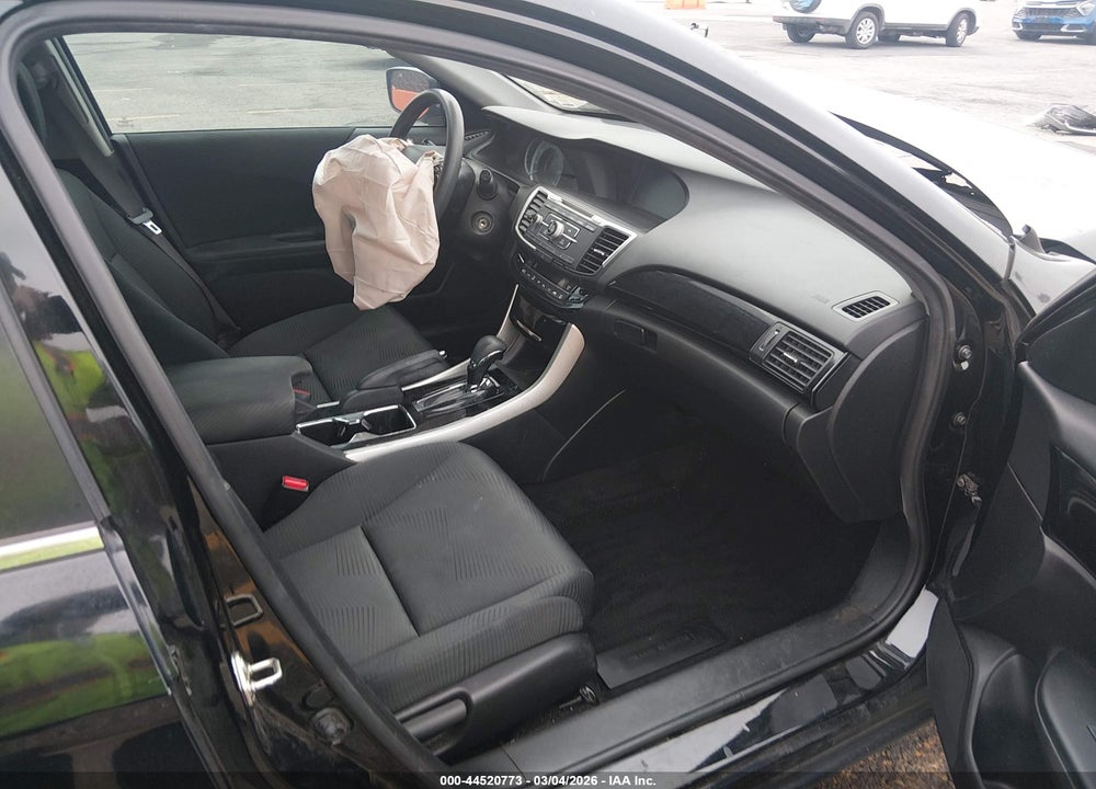 2016 HONDA ACCORD LX VIN: 1HGCR2F33GA083851