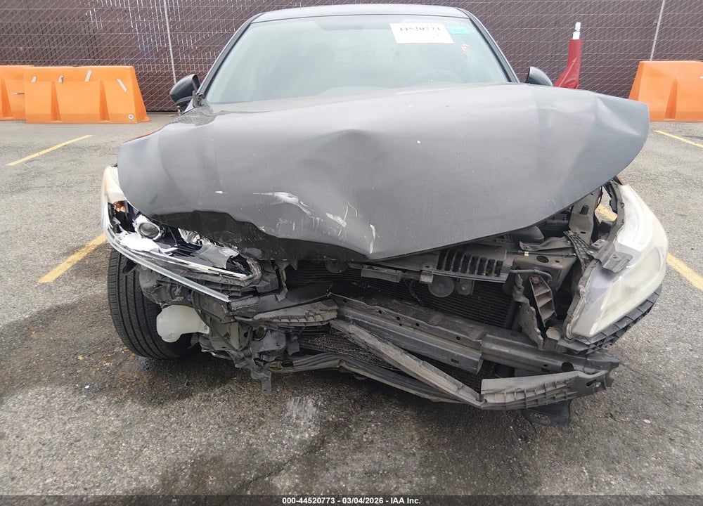 2016 HONDA ACCORD LX VIN: 1HGCR2F33GA083851