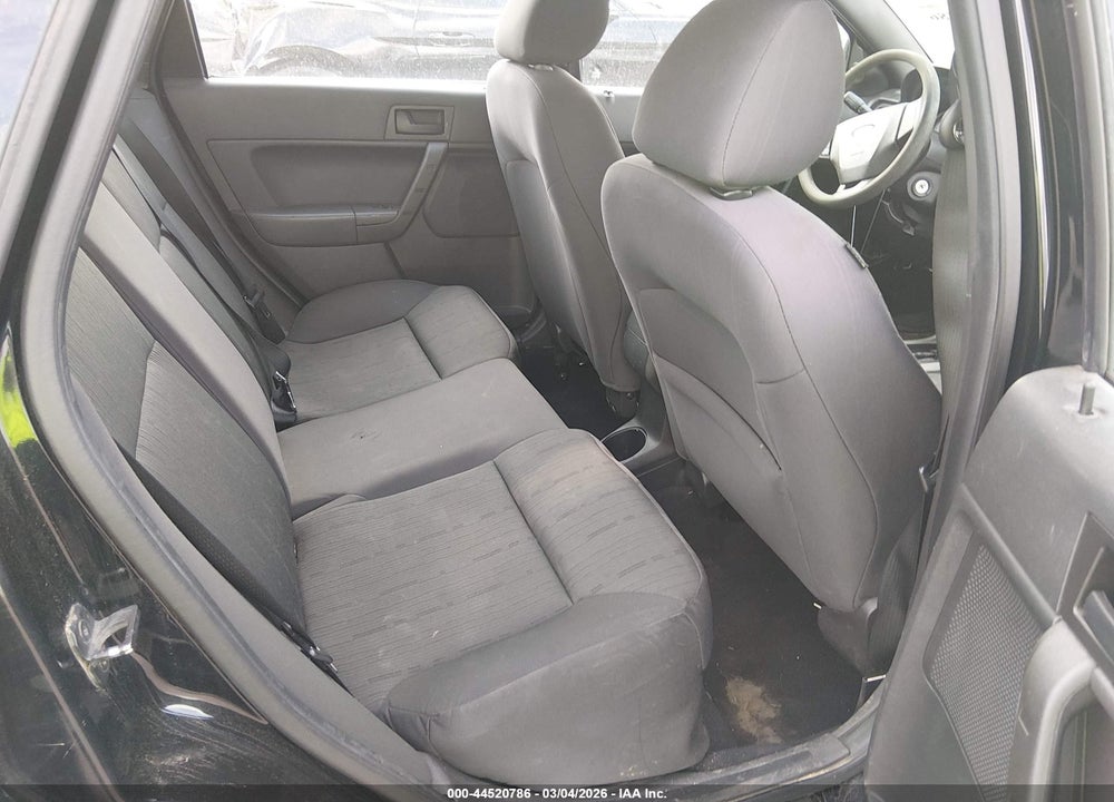 2011 FORD FOCUS SE VIN: 1FAHP3FN5BW202020