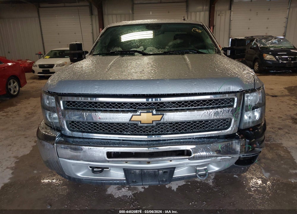 2013 CHEVROLET SILVERADO 1500 LT VIN: 1GCRKSE70DZ305437