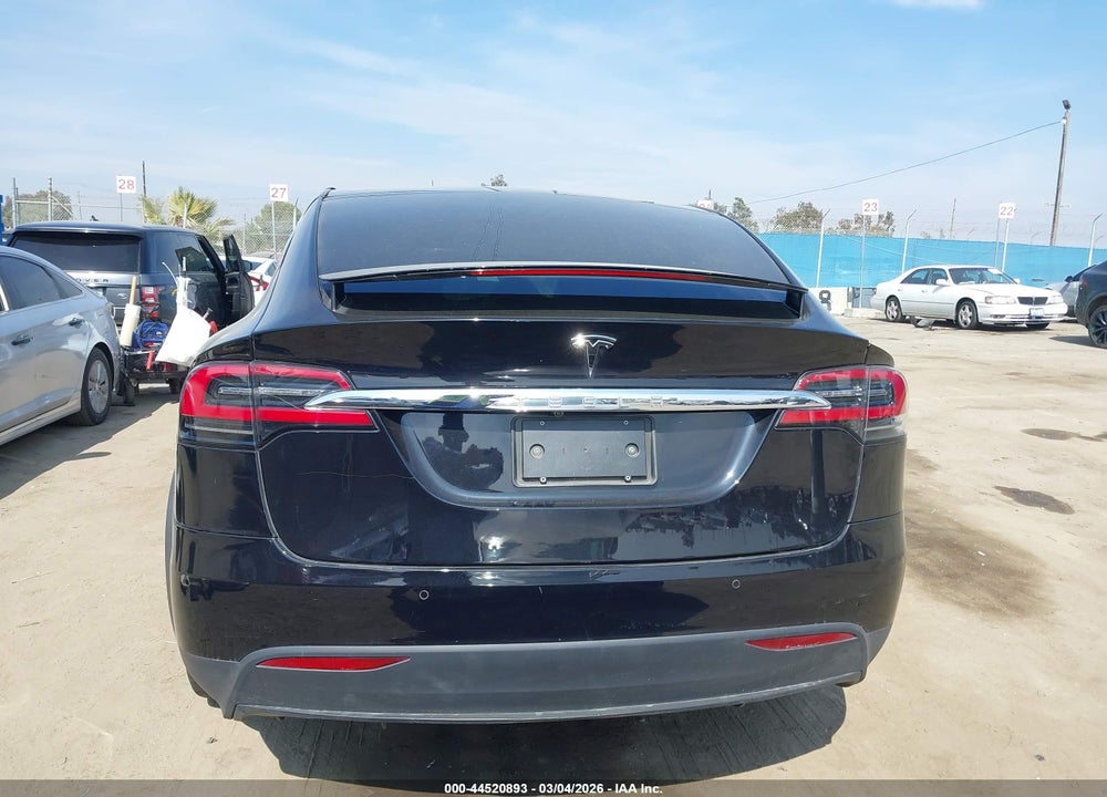 2016 TESLA MODEL X 60D/70D/75D/90D VIN: 5YJXCDE29GF026583