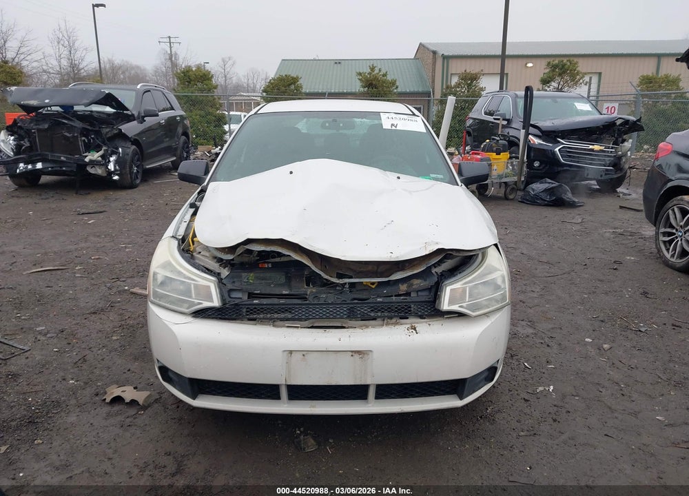 2010 FORD FOCUS SE VIN: 1FAHP3FN7AW222171