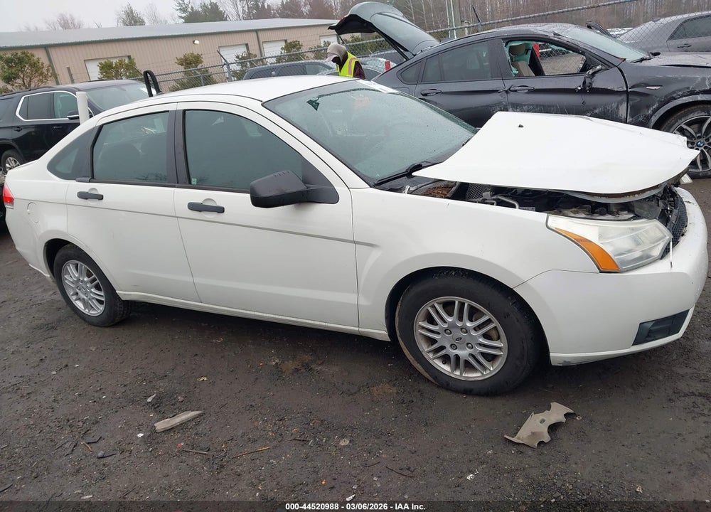 2010 FORD FOCUS SE VIN: 1FAHP3FN7AW222171