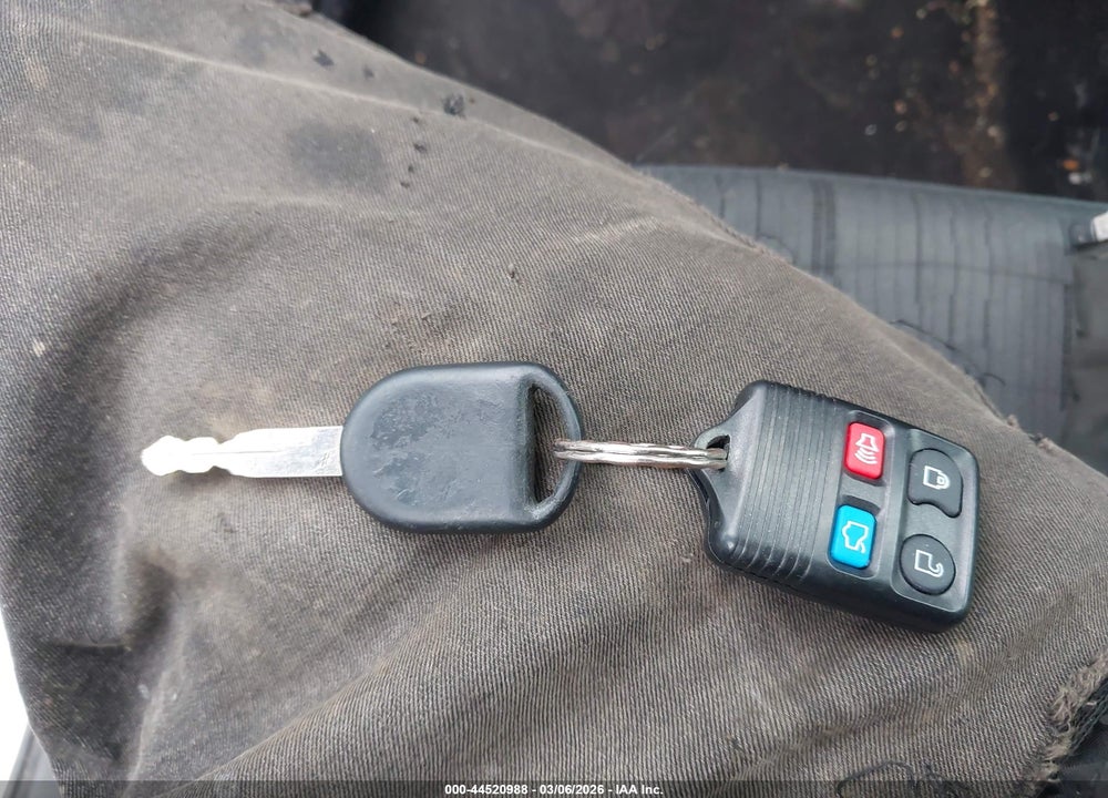 2010 FORD FOCUS SE VIN: 1FAHP3FN7AW222171
