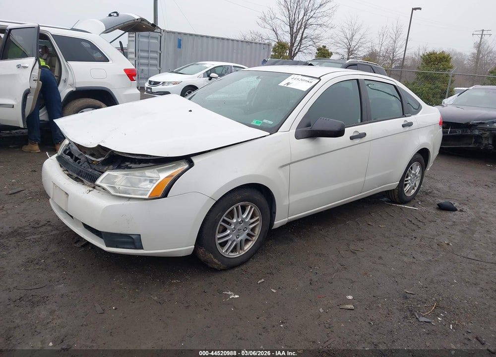 2010 FORD FOCUS SE VIN: 1FAHP3FN7AW222171