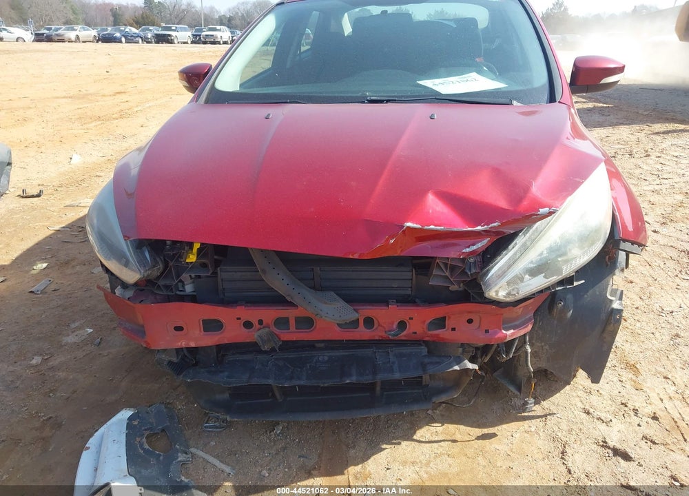 2015 FORD FOCUS SE VIN: 1FADP3F21FL322179