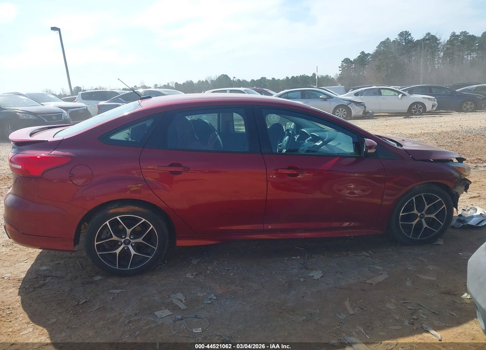 2015 FORD FOCUS SE VIN: 1FADP3F21FL322179