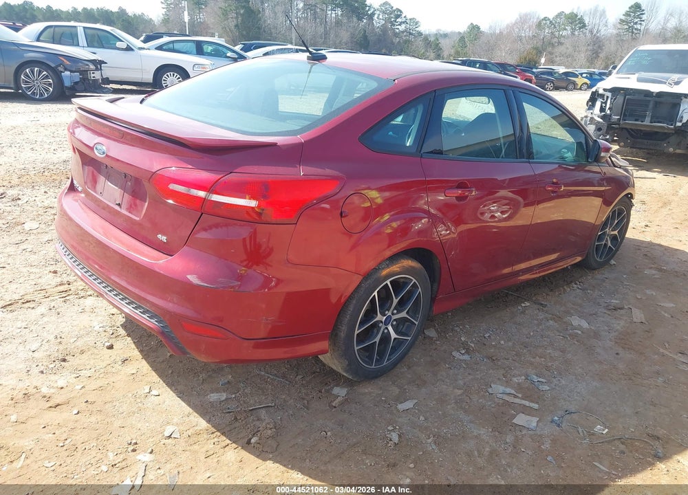 2015 FORD FOCUS SE VIN: 1FADP3F21FL322179