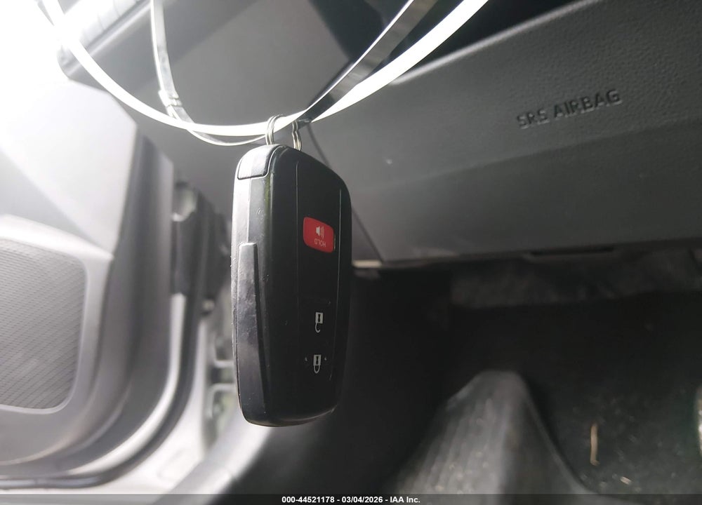 2022 TOYOTA COROLLA SE VIN: JTND4MBE7N3165521