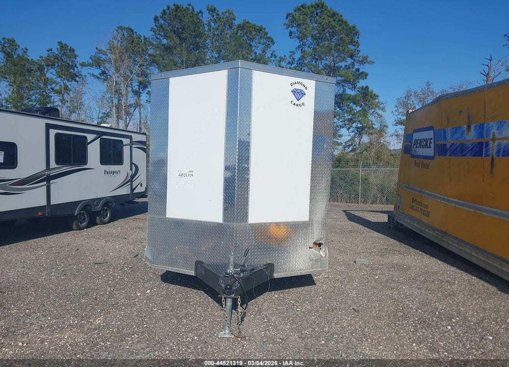 2025 DIAMOND CARGO VIN: 53NBE1626S1113526