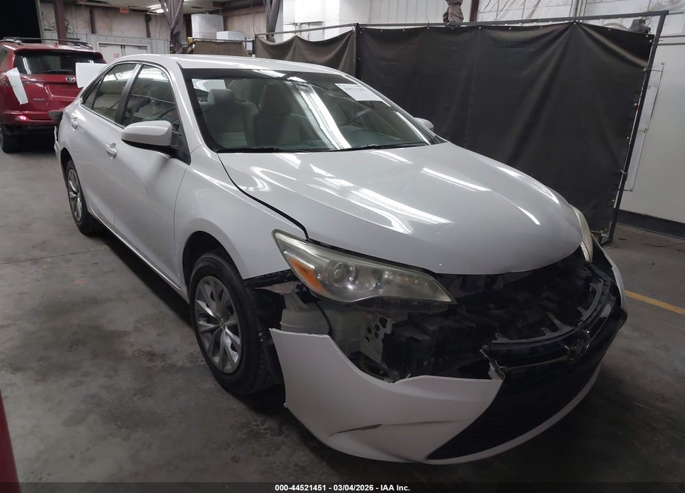 2015 TOYOTA CAMRY LE VIN: 4T1BF1FK7FU964582