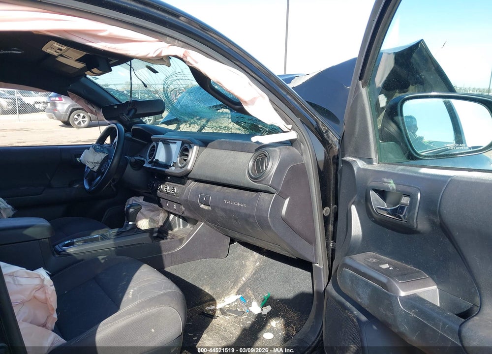 2016 TOYOTA TACOMA VIN: 3TMCZ5AN9GM005828