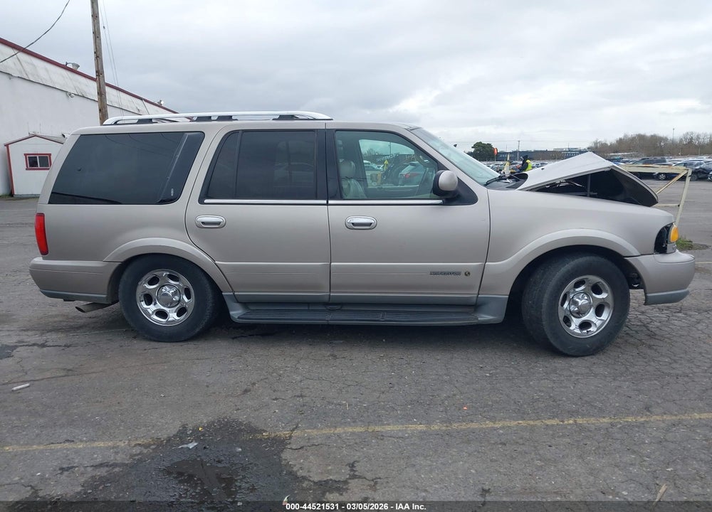 2001 LINCOLN NAVIGATOR VIN: 5LMEU27R81LJ11527