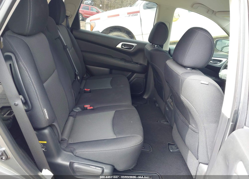 2020 NISSAN PATHFINDER SV 2WD VIN: 5N1DR2BN7LC618118