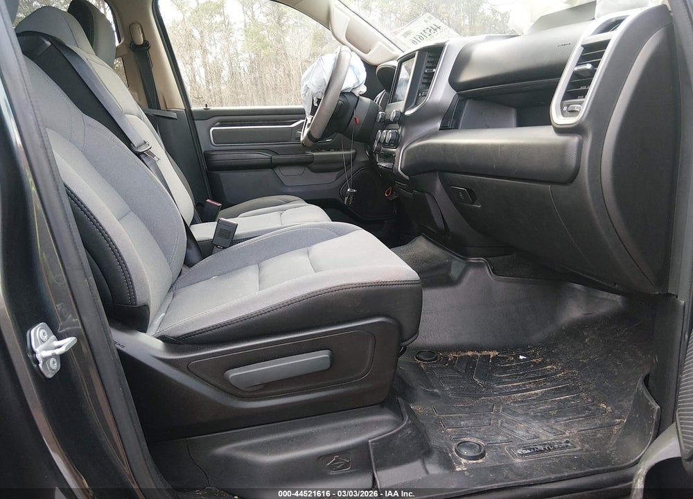 2019 RAM 1500 BIG HORN/LONE STAR  4X4 5'7 BOX VIN: 1C6SRFFT5KN851159