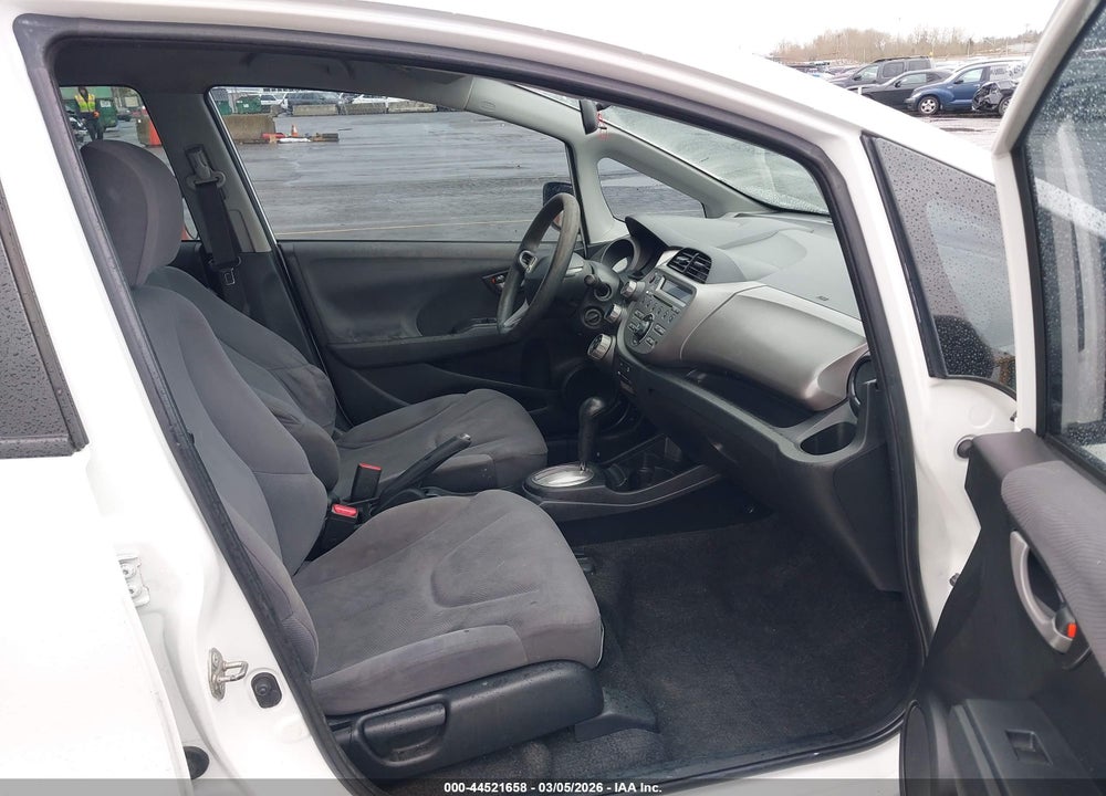 2009 HONDA FIT VIN: JHMGE88299S057074