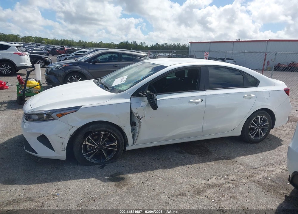 2024 KIA FORTE LXS VIN: 3KPF24ADXRE728930