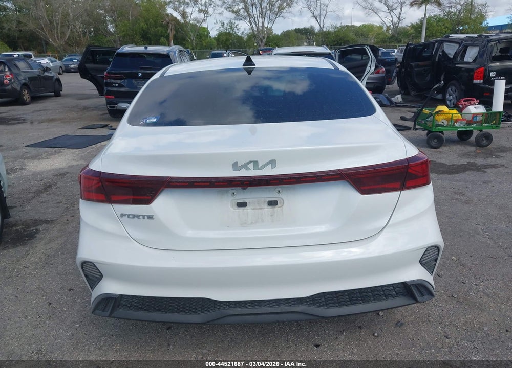 2024 KIA FORTE LXS VIN: 3KPF24ADXRE728930
