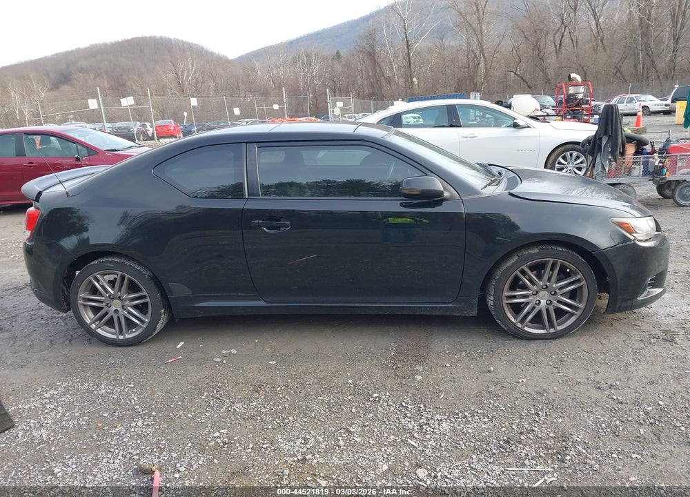 2011 SCION TC VIN: JTKJF5C70B3001636