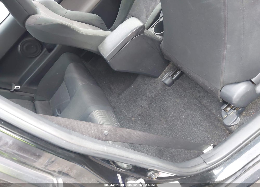 2011 SCION TC VIN: JTKJF5C70B3001636