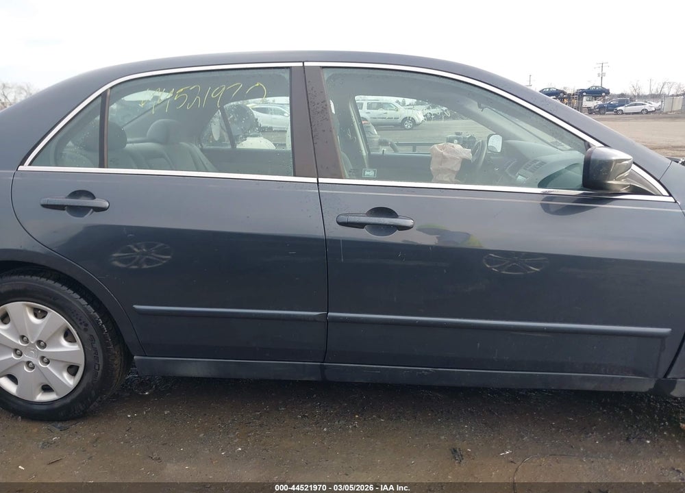 2004 HONDA ACCORD 2.4 LX VIN: 1HGCM56324A014046
