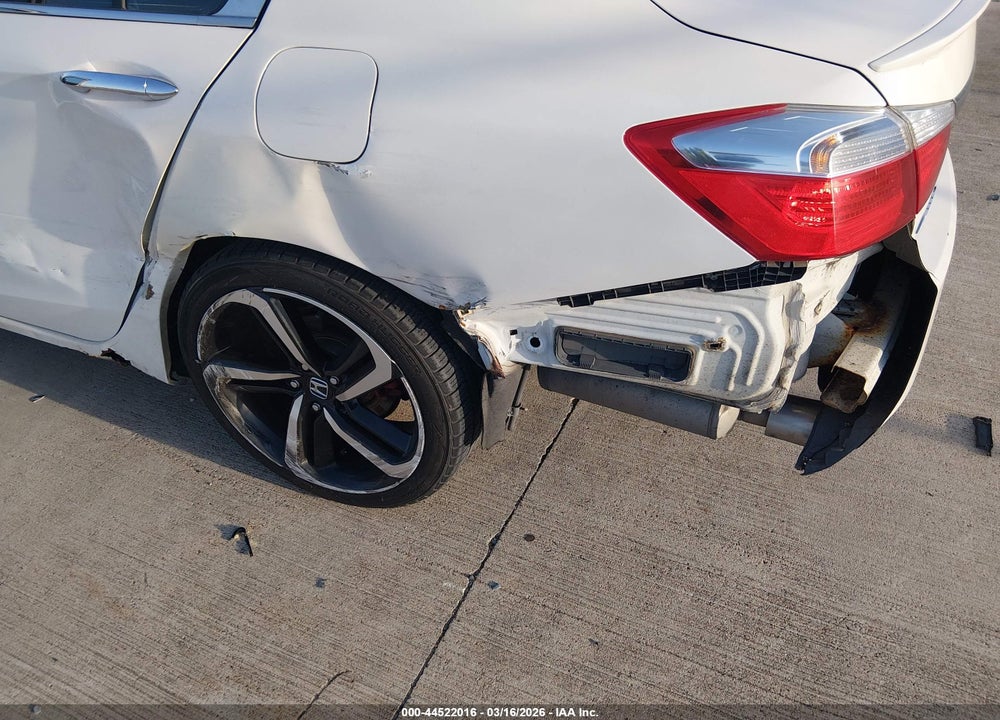2015 HONDA ACCORD SPORT VIN: 1HGCR2F57FA088387
