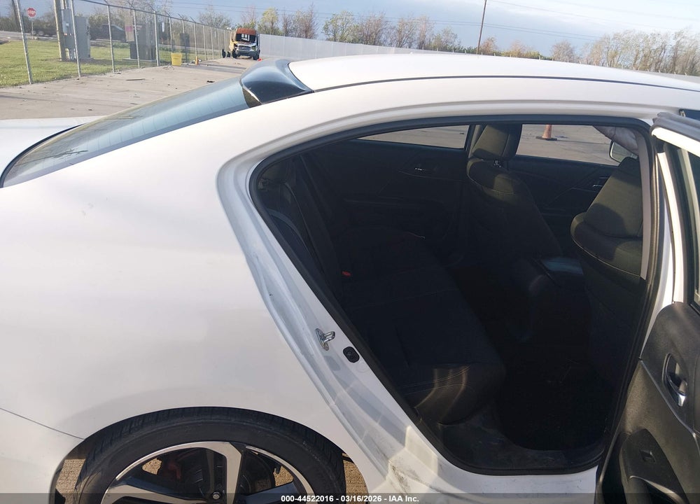 2015 HONDA ACCORD SPORT VIN: 1HGCR2F57FA088387