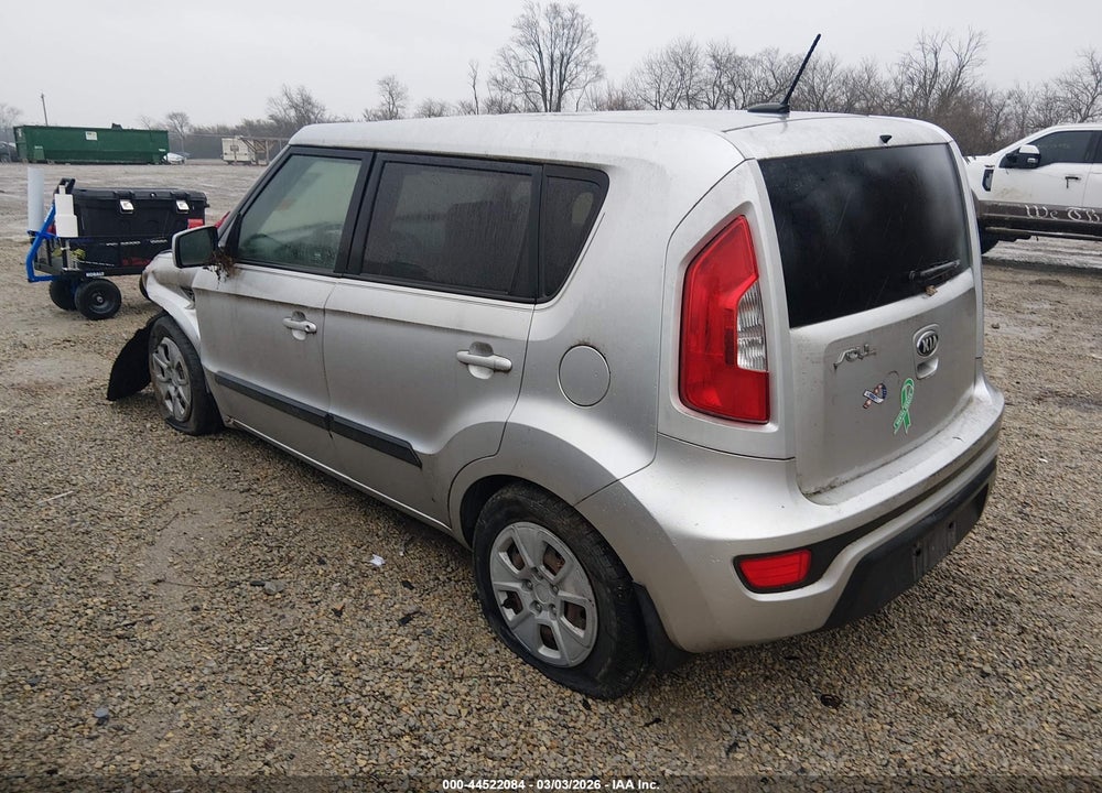 2013 KIA SOUL VIN: KNDJT2A58D7586851