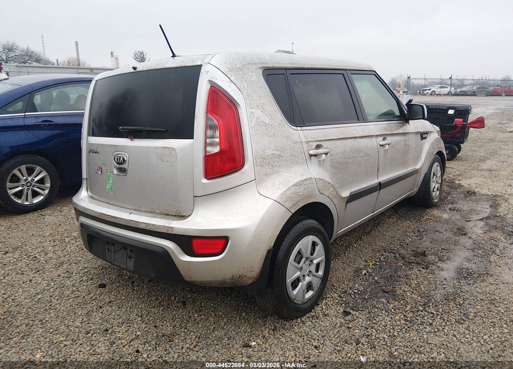 2013 KIA SOUL VIN: KNDJT2A58D7586851