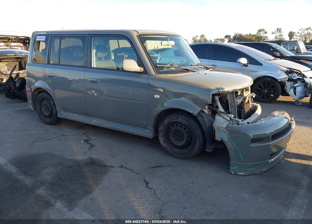 2004 SCION XB VIN: JTLKT324140146192