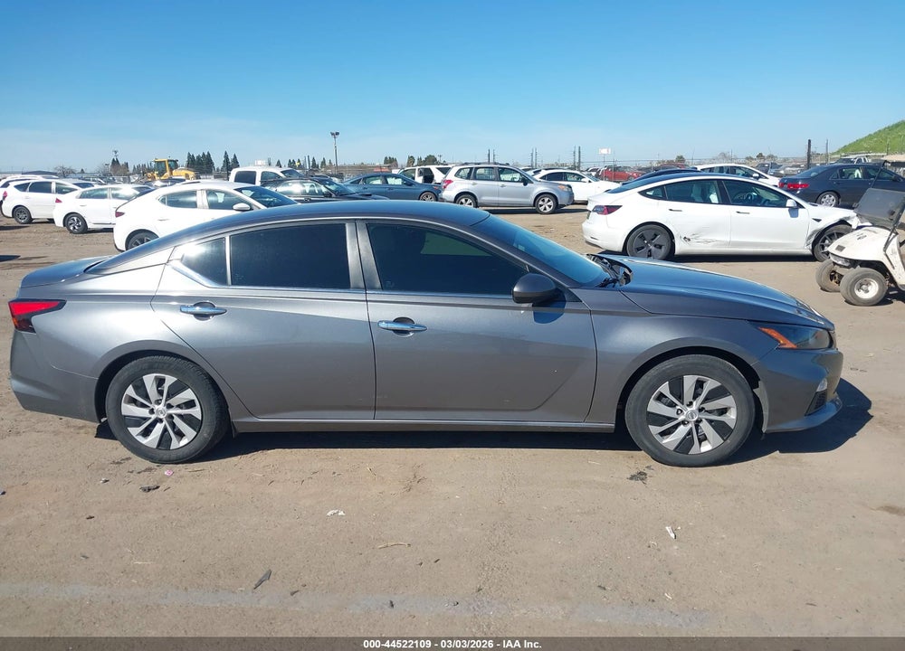 2022 NISSAN ALTIMA S FWD VIN: 1N4BL4BV0NN384488