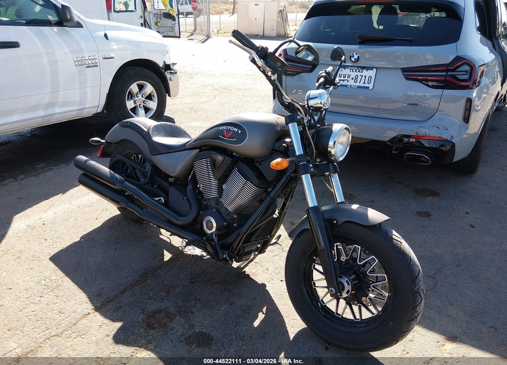 2015 VICTORY MOTORCYCLES GUNNER VIN: 5VPLB36N0F3045251