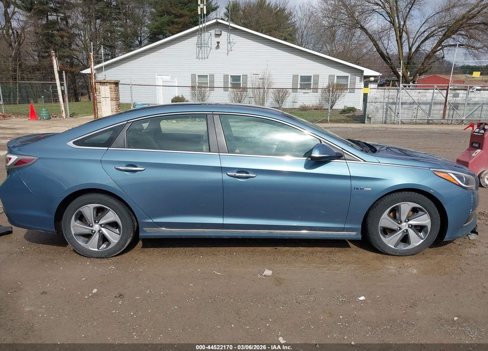 2016 HYUNDAI SONATA HYBRID LIMITED VIN: KMHE34L11GA017074