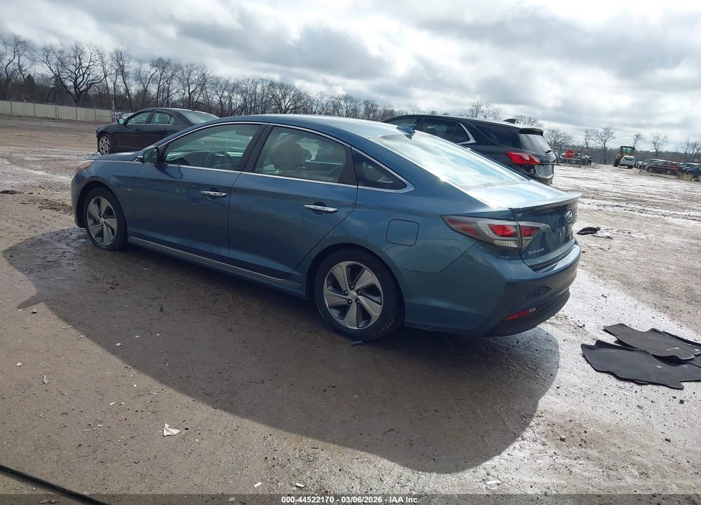 2016 HYUNDAI SONATA HYBRID LIMITED VIN: KMHE34L11GA017074