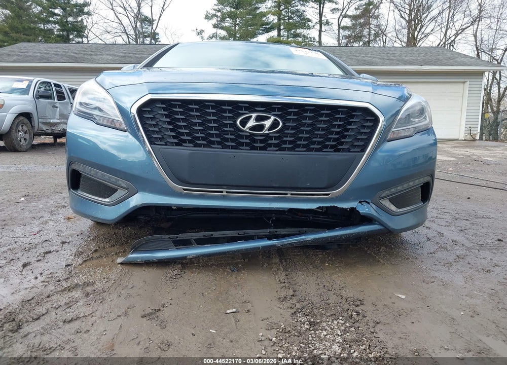 2016 HYUNDAI SONATA HYBRID LIMITED VIN: KMHE34L11GA017074