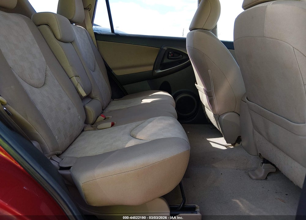 2011 TOYOTA RAV4 VIN: 2T3ZF4DV3BW106105