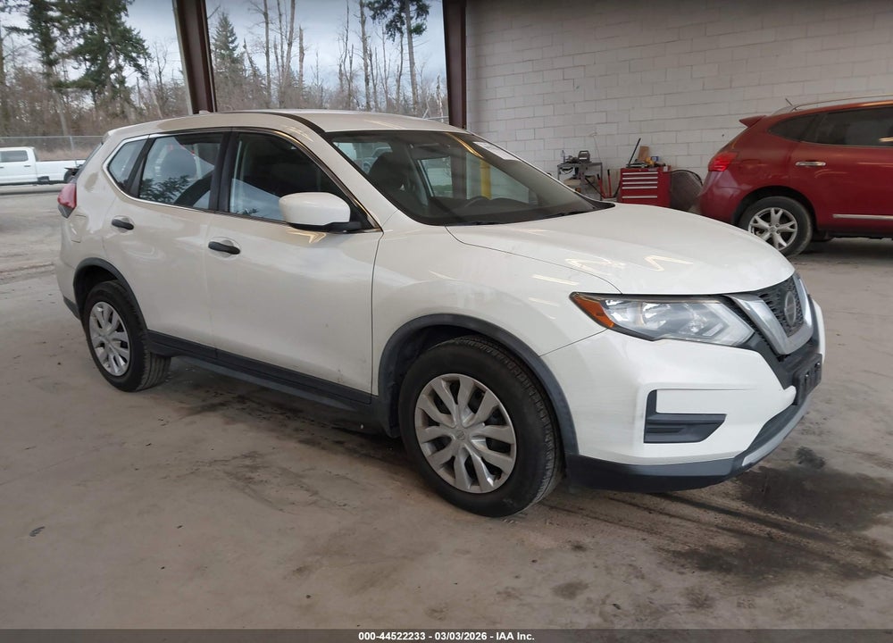 2018 NISSAN ROGUE S VIN: JN8AT2MTXJW459499