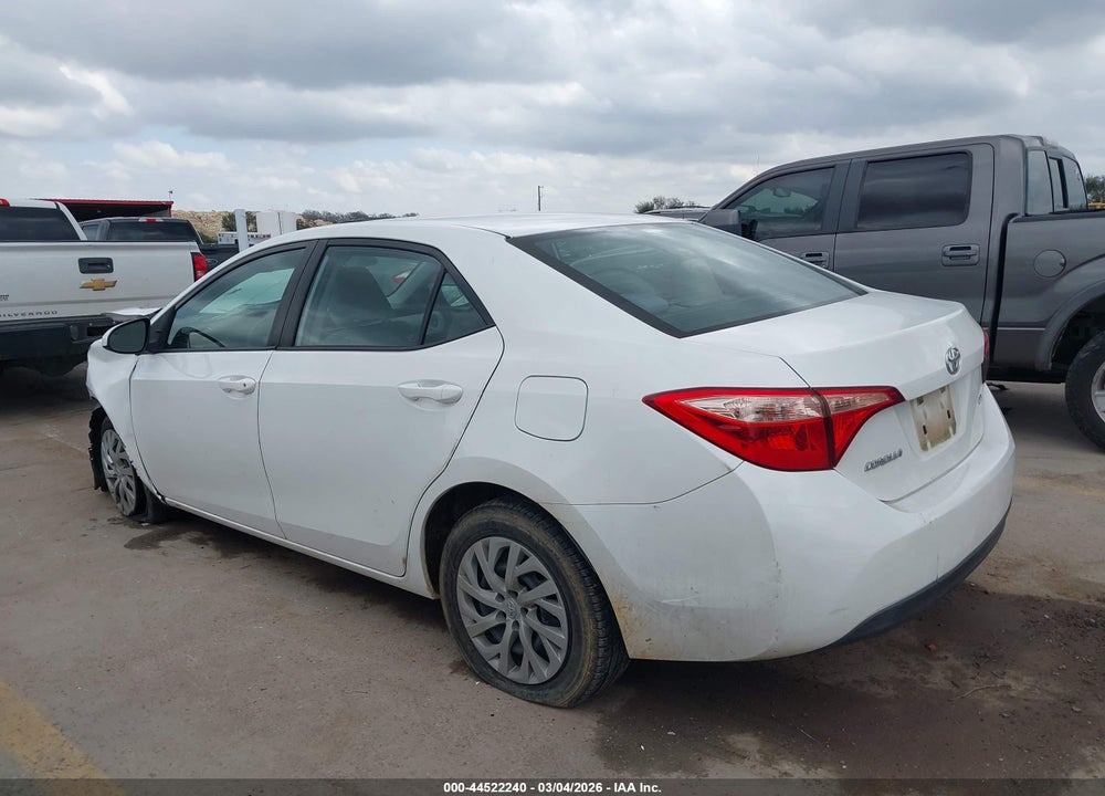 2017 TOYOTA COROLLA LE VIN: 5YFBURHE7HP696648