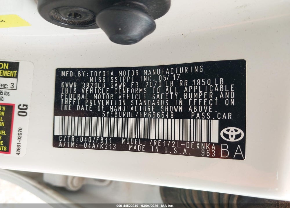 2017 TOYOTA COROLLA LE VIN: 5YFBURHE7HP696648