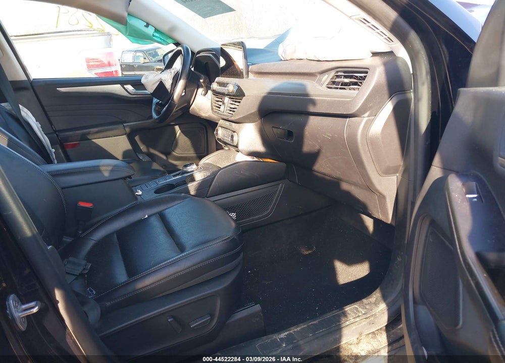 2022 FORD ESCAPE TITANIUM VIN: 1FMCU9J94NUA80000