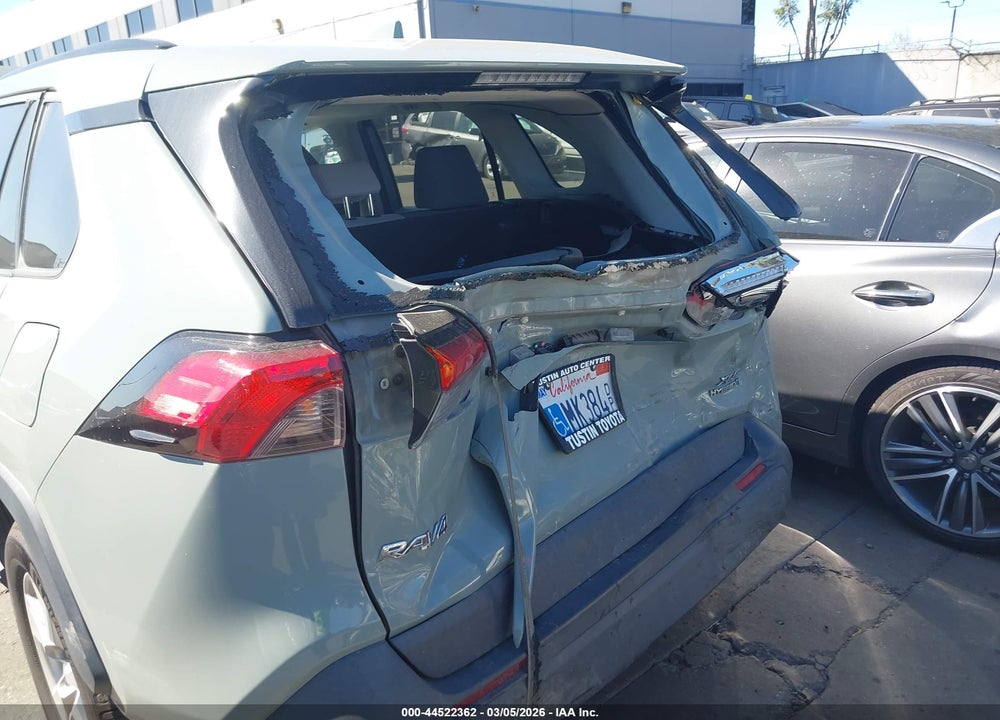 2021 TOYOTA RAV4 HYBRID XLE VIN: 4T3RWRFV0MU017184