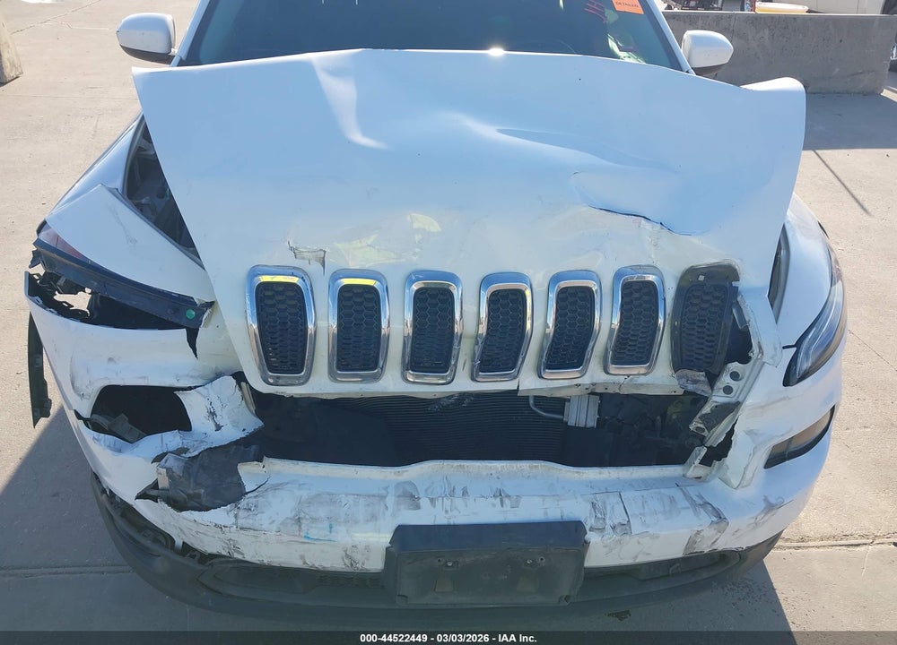 2017 JEEP CHEROKEE LATITUDE FWD VIN: 1C4PJLCB5HW653166