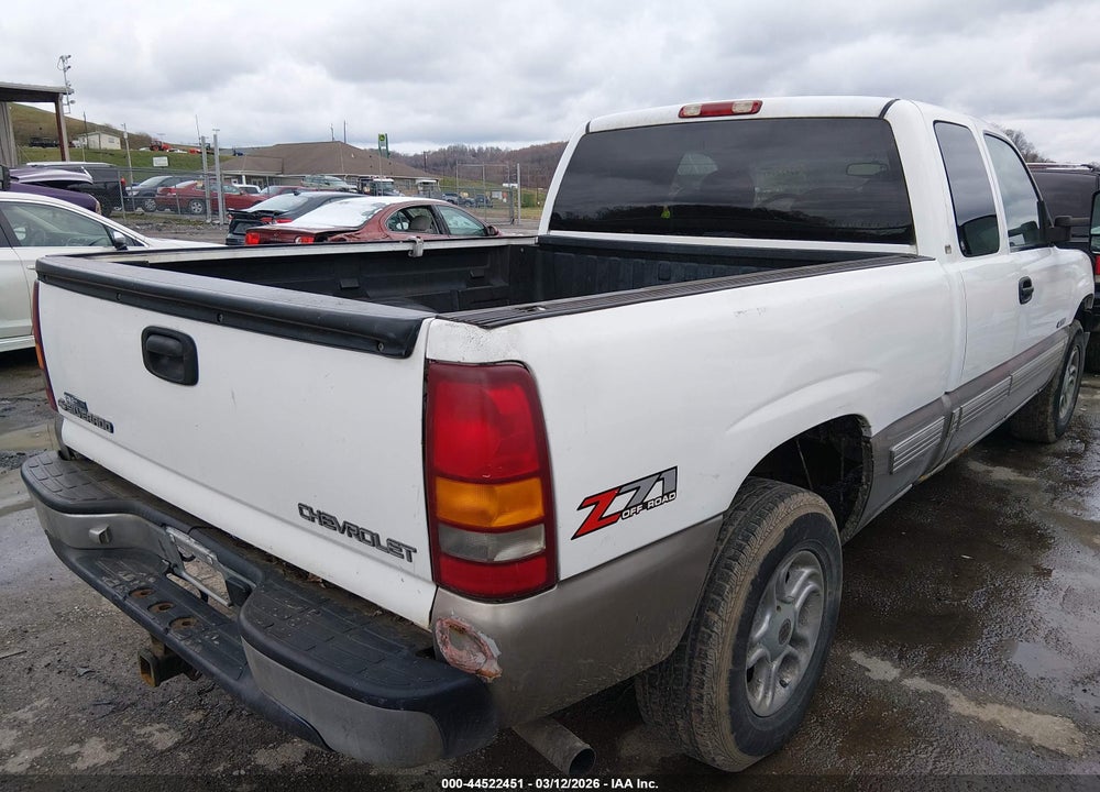 1999 CHEVROLET SILVERADO 1500 LS VIN: 1GCEK19T3XE248260