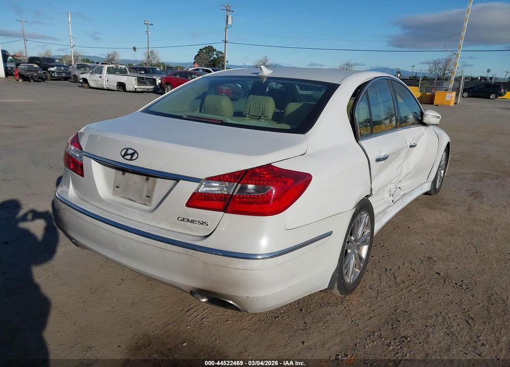 2013 HYUNDAI GENESIS 3.8 VIN: KMHGC4DD4DU237501