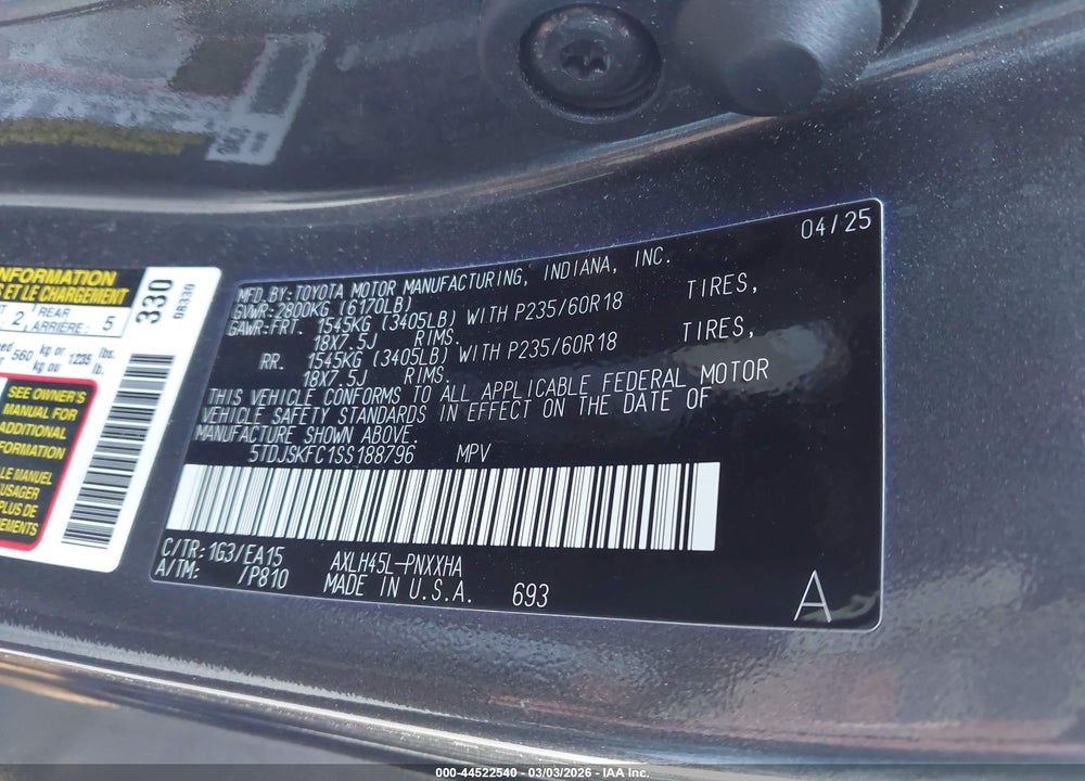 2025 TOYOTA SIENNA XLE VIN: 5TDJSKFC1SS188796