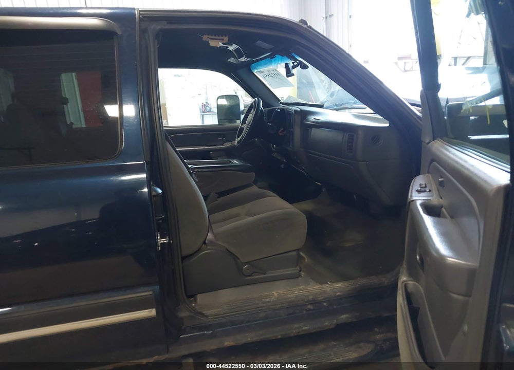 2005 CHEVROLET SILVERADO 1500 Z71 VIN: 2GCEK19B551344705