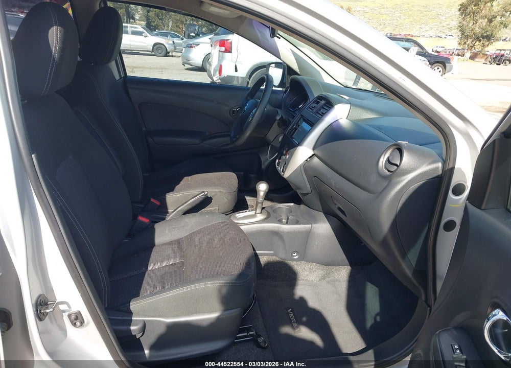 2016 NISSAN VERSA 1.6 SV VIN: 3N1CN7AP1GL890396