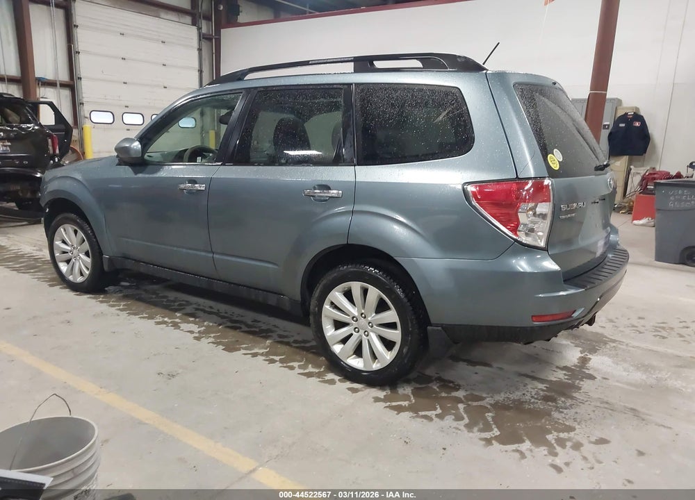 2013 SUBARU FORESTER 2.5X PREMIUM VIN: JF2SHADC3DH416001