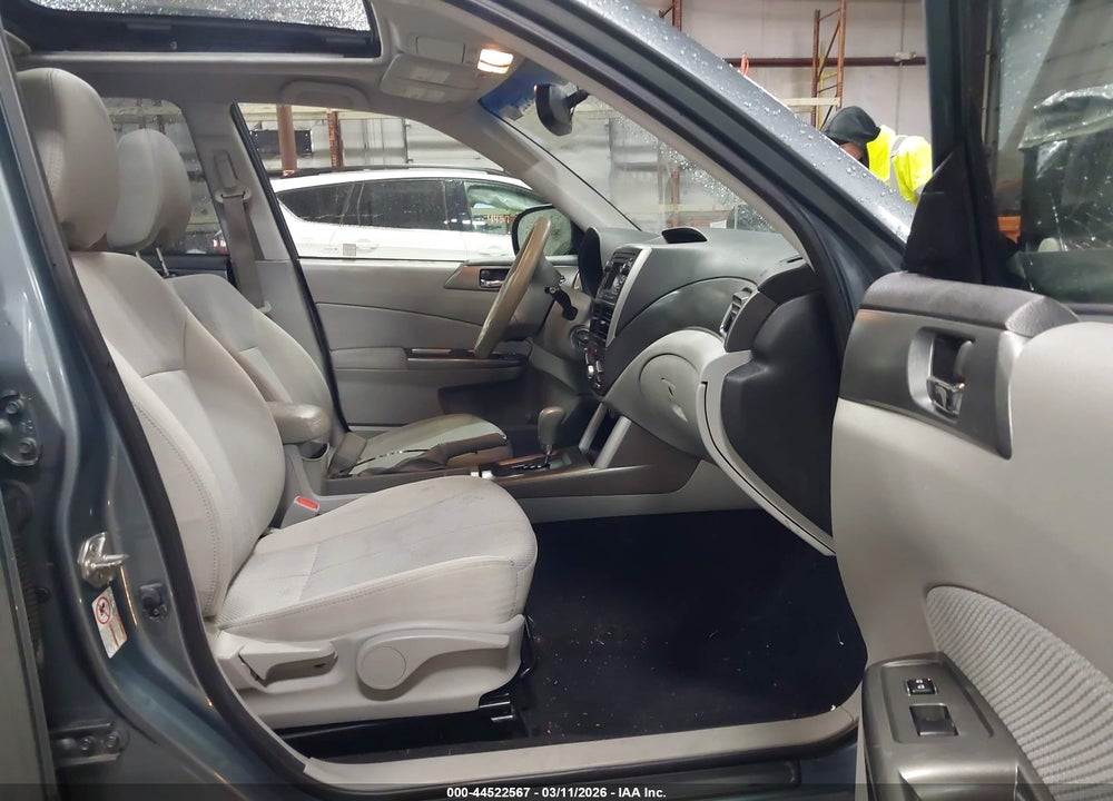 2013 SUBARU FORESTER 2.5X PREMIUM VIN: JF2SHADC3DH416001