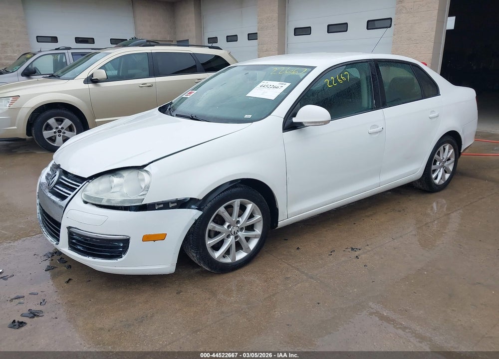 2010 VOLKSWAGEN JETTA LIMITED VIN: 3VWAX7AJ3AM147067